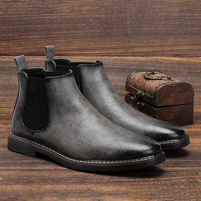 Max | Effortless Elegance Chelsea Boots