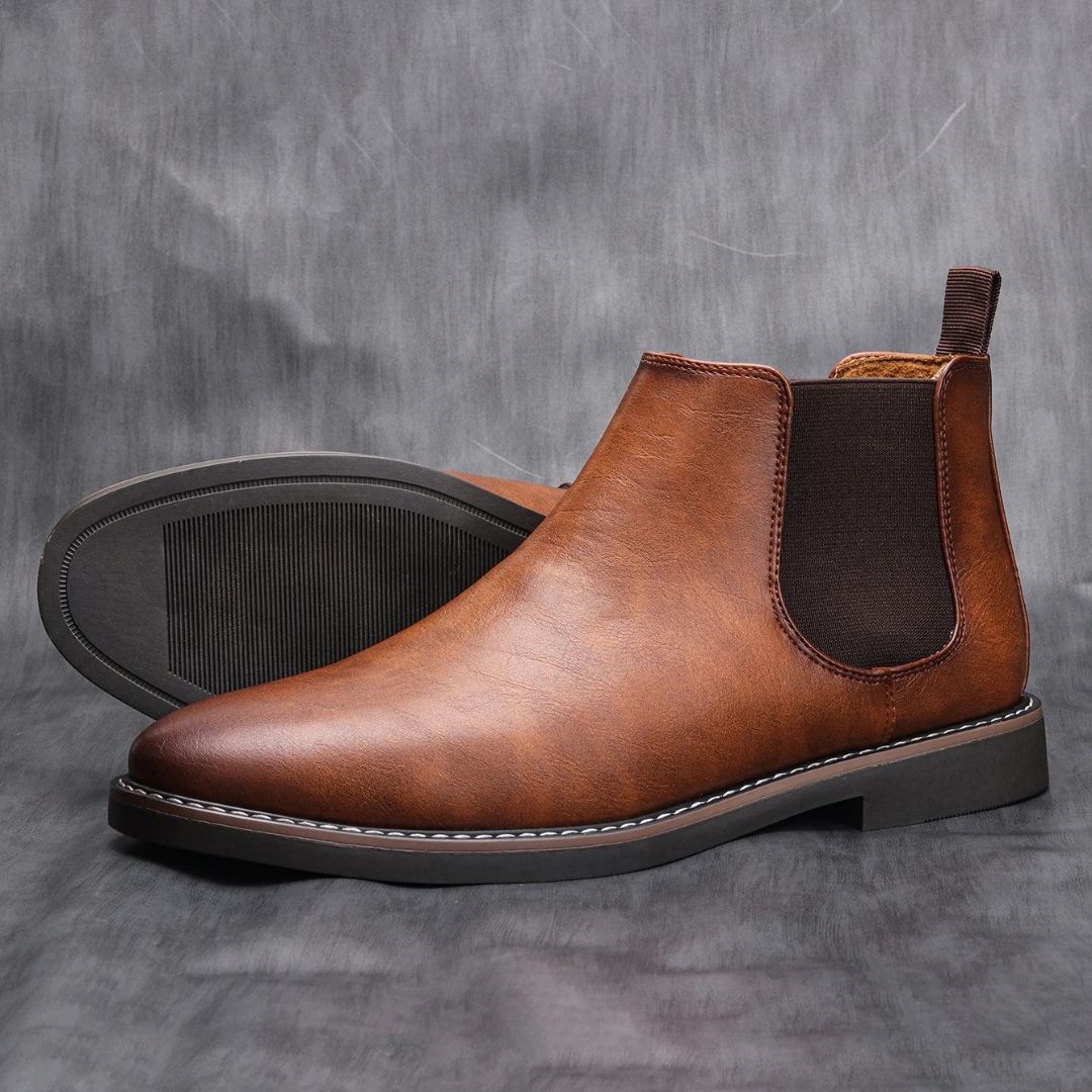 Max | Effortless Elegance Chelsea Boots
