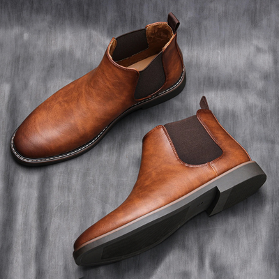 Max | Effortless Elegance Chelsea Boots