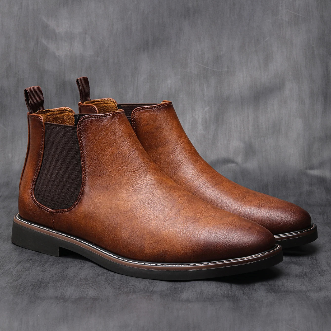 Max | Effortless Elegance Chelsea Boots
